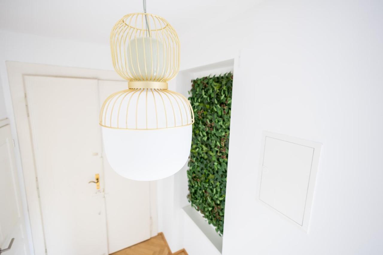 Large Garden-View Balcony Comfort Retreat 1020-Vienna فيينا المظهر الخارجي الصورة